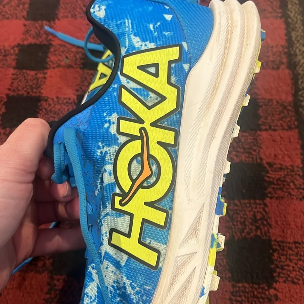 Hoka crescendo XC with spikes